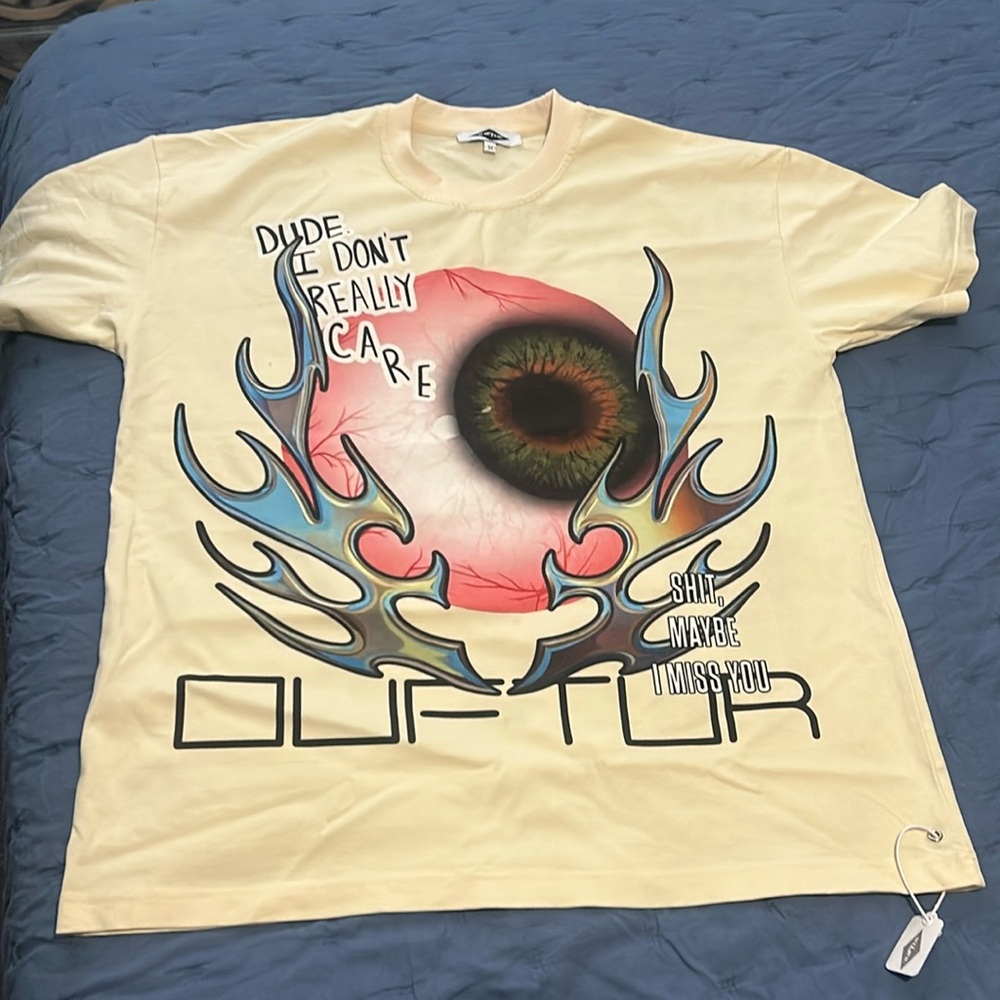 Limited edition ouftur tshirt oversized medium